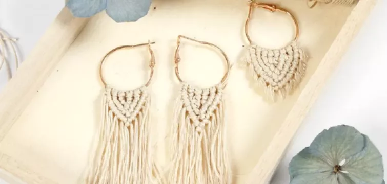 Macramé hangers