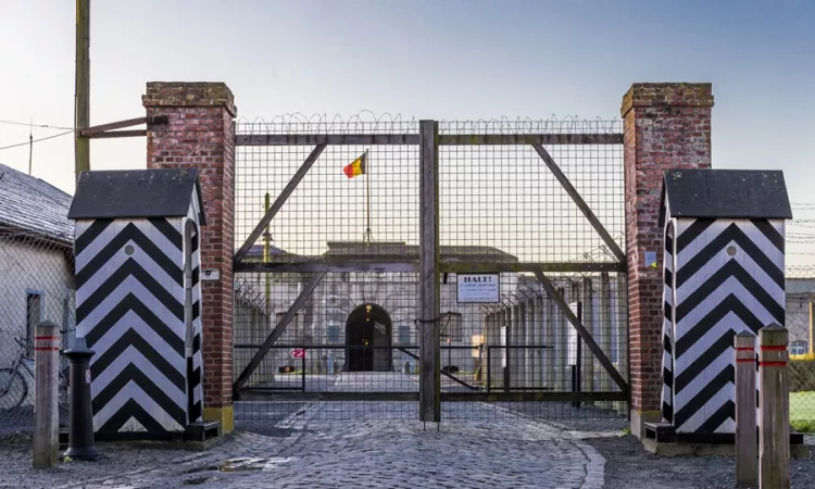 Dwalen tussen forten, een stukje geschiedenis in de kijker (wandelweekend) Dwalen tussen forten, een stukje geschiedenis in de kijker (wandelweekend)
