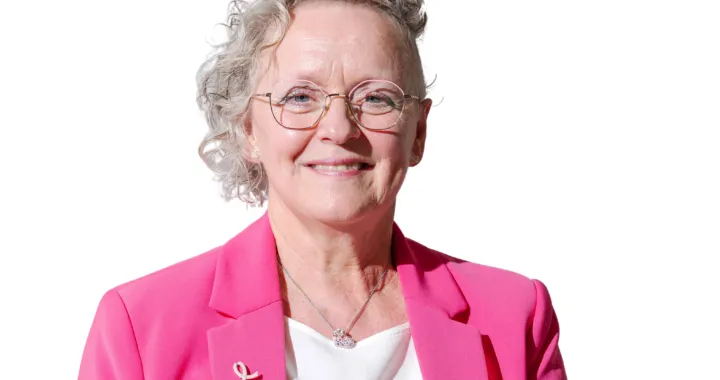 Femmavrijwilliger Sandra in Nattevingerwerk